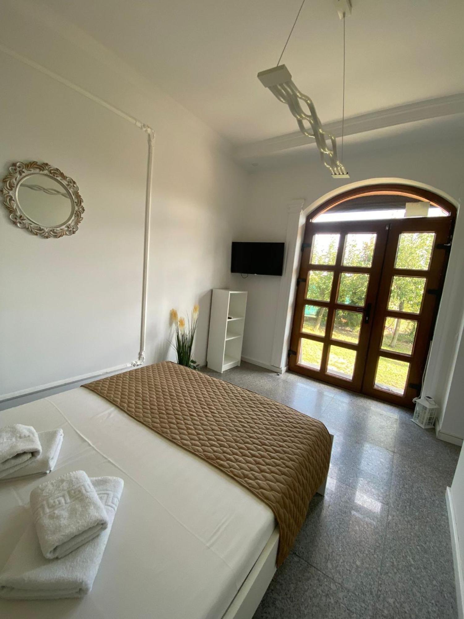Ami Residence Bucharest Airport&Therme&Parking Otopeni Zewnętrze zdjęcie